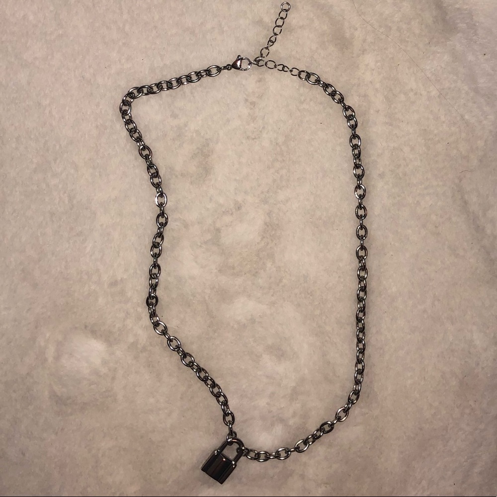Brandy melville lock necklace